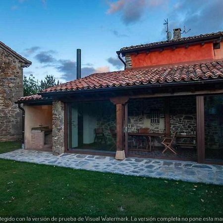 Casa Rural La Corva Триольо Экстерьер фото
