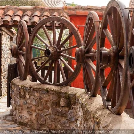 Casa Rural La Corva Триольо Экстерьер фото