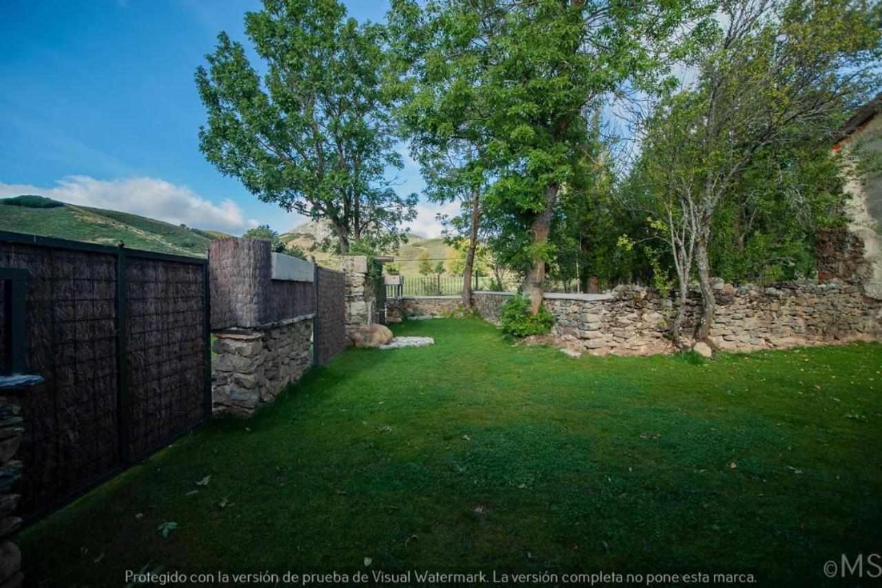 Casa Rural La Corva Триольо Экстерьер фото